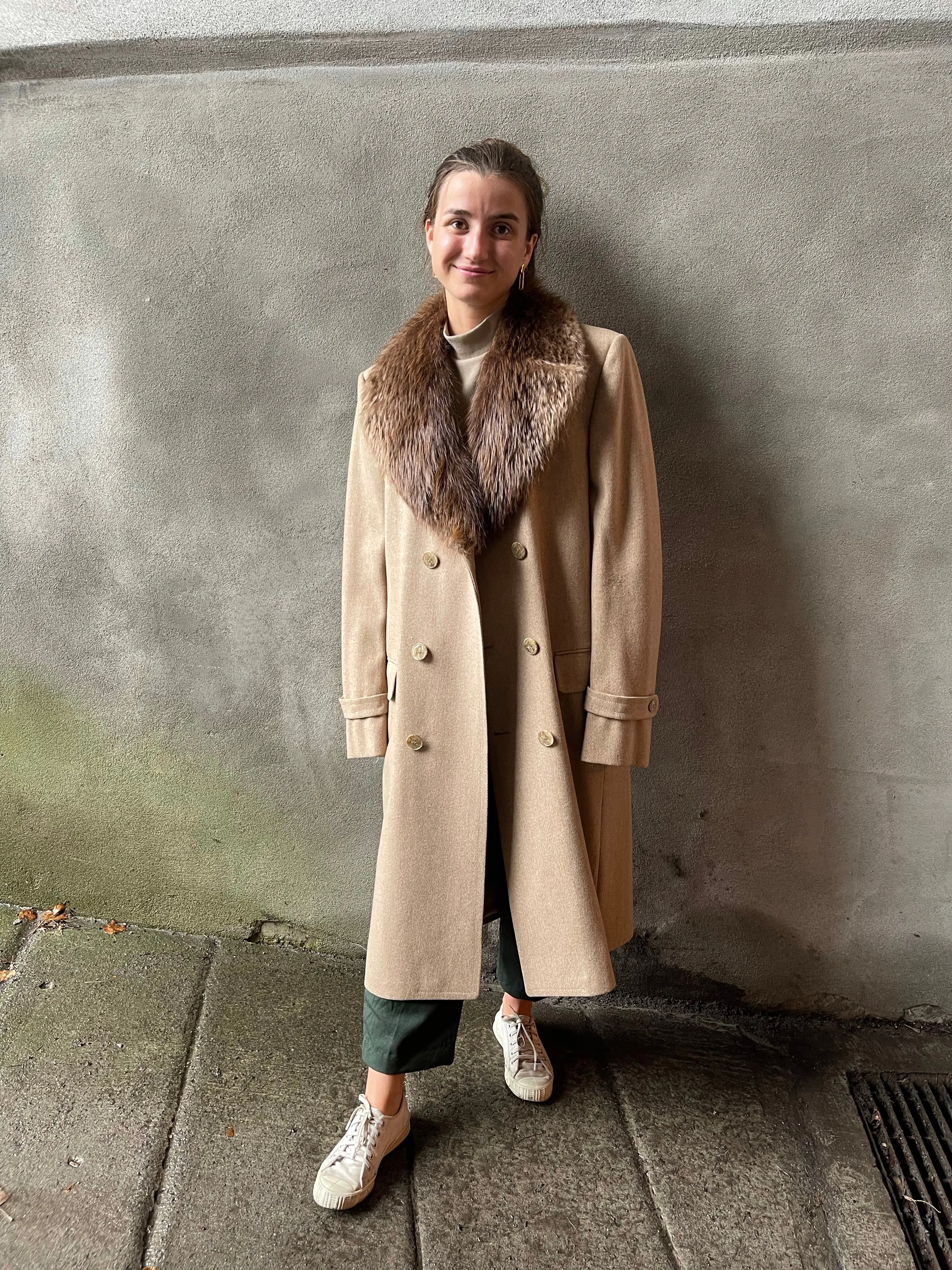 Classic 1980s Tan Overcoat with Fur Trim - L/XL