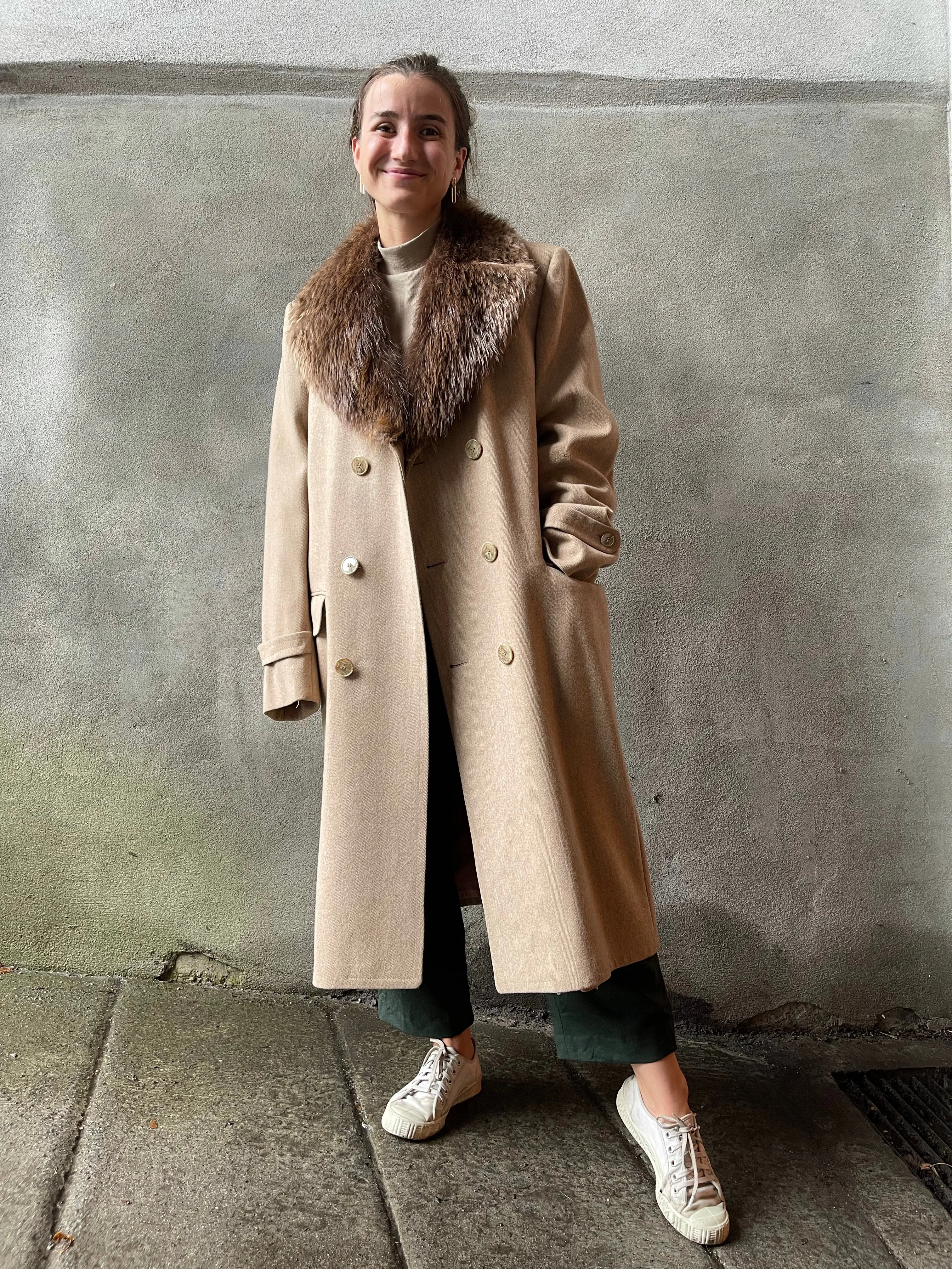 Classic 1980s Tan Overcoat with Fur Trim - L/XL