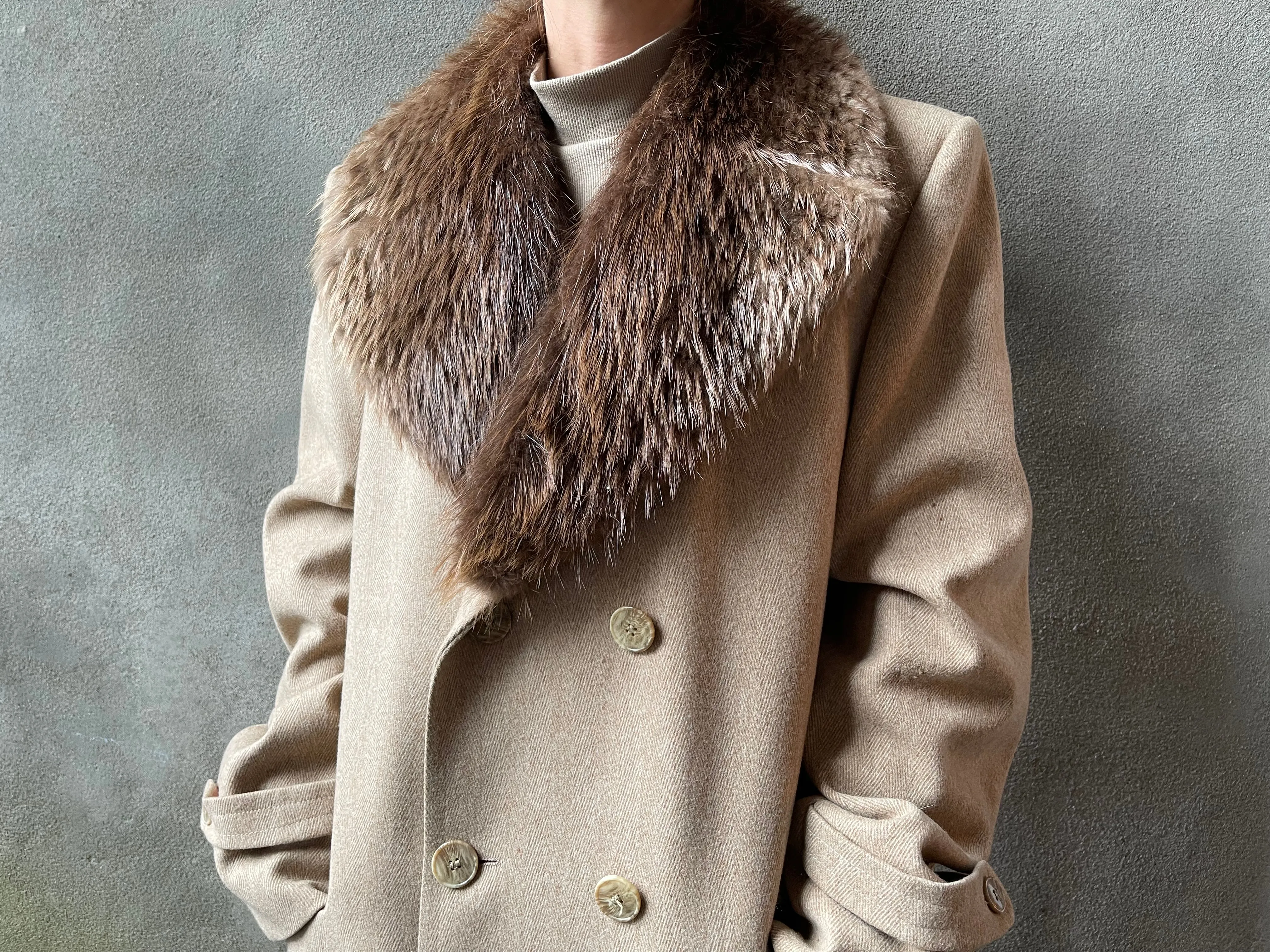 Classic 1980s Tan Overcoat with Fur Trim - L/XL