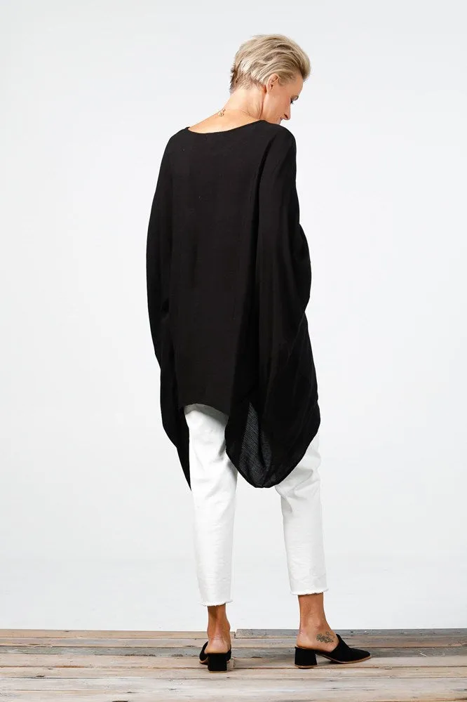 Holiday Hideaway Top Black Preorder Early March