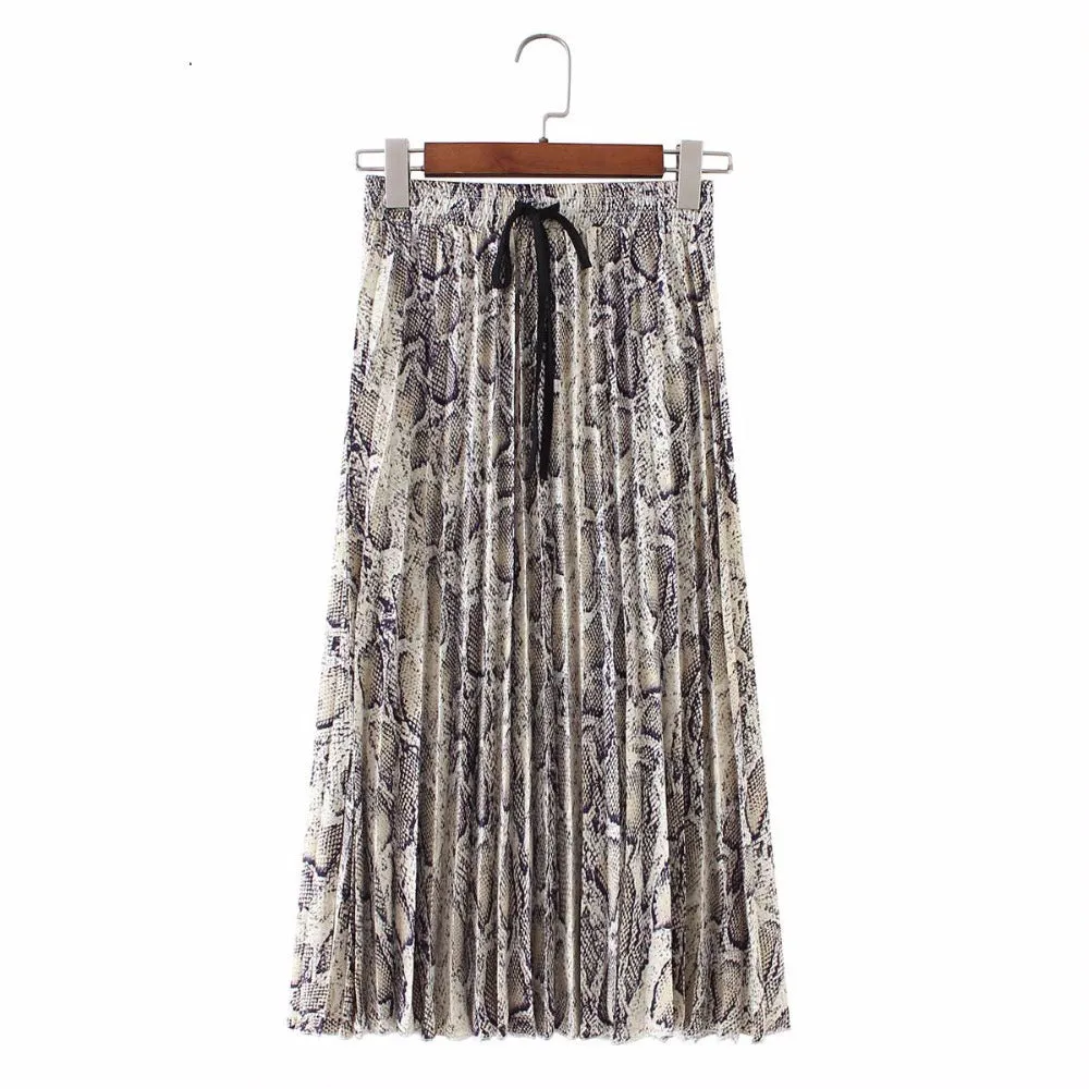 Leopard print midi skirt