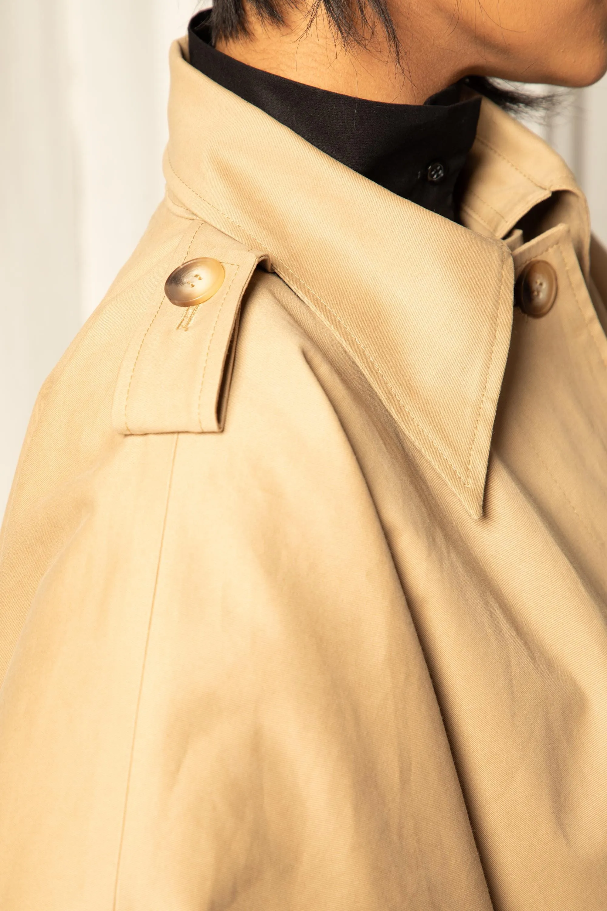 TRENCH COAT CAPELET