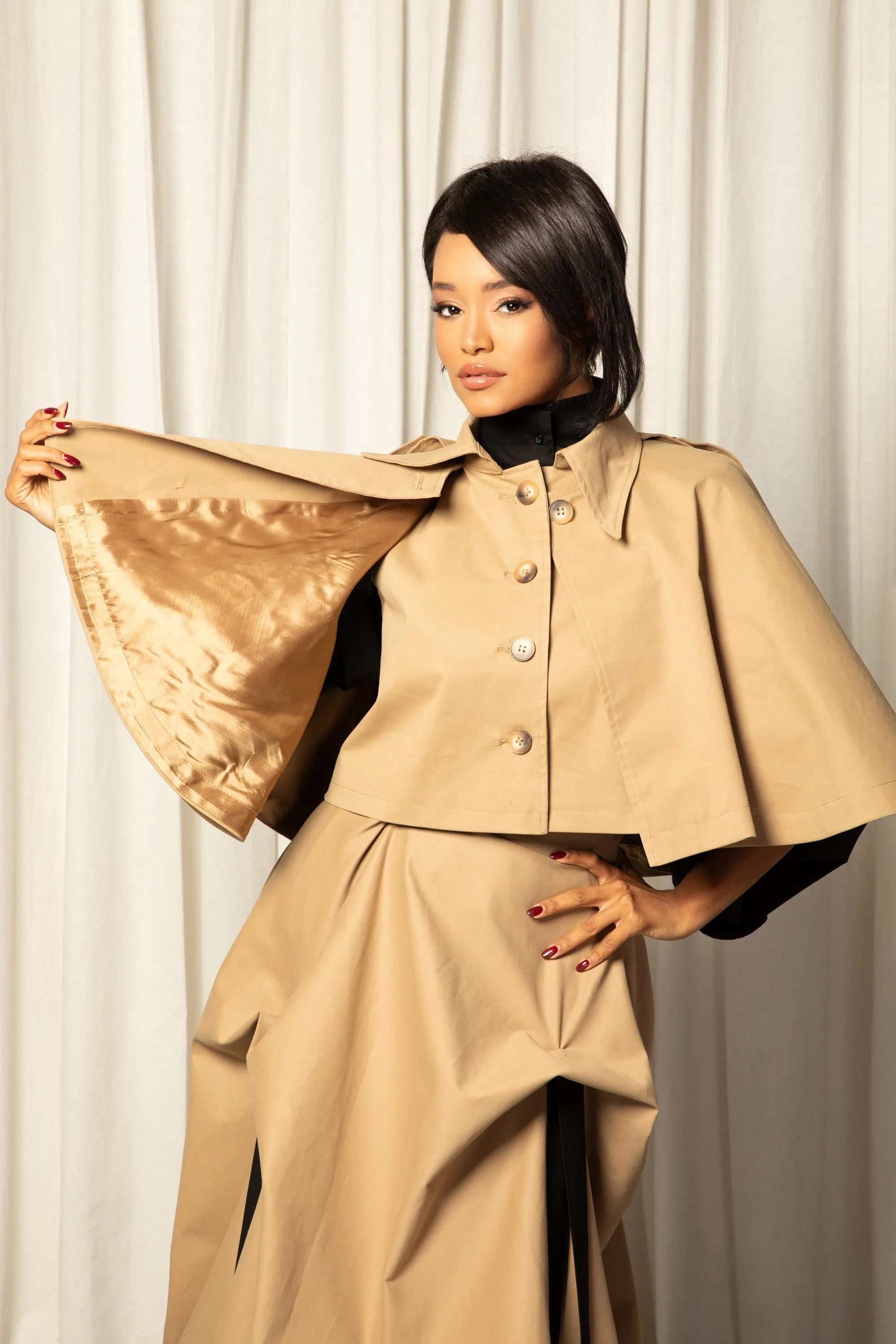 TRENCH COAT CAPELET