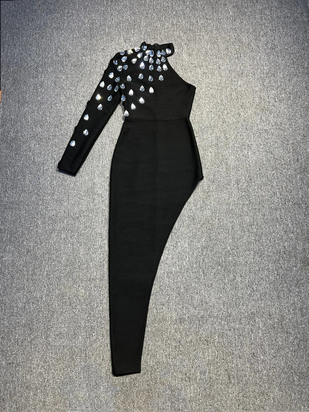 Trend4us Women’s Glamorous Crystal Beaded Asymmetric Evening Gown